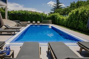 Luxury two villa complex 