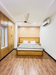 Deluxe King Room room in Noors B&B