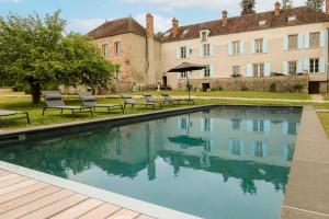 Maisons de vacances Spacious country house with swimming pool : photos des chambres