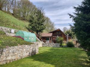 Chata Parnica v objeti slovenskych hor