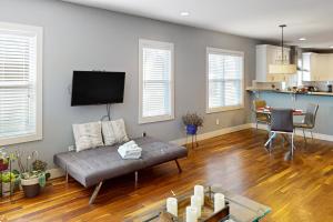 The Best of Both Worlds