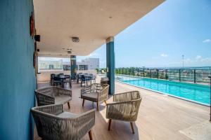 Quiet Studio 2 Blocks to the Beach