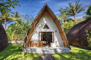 Phòng Giường Đôi Nhìn Ra Hồ Bơi (Double Room with Pool View)