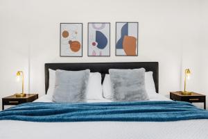 8 Bedrooms 7 Bathrooms Encore 7502 Ma