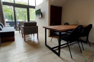 Beautiful 2 Story loft near the beach