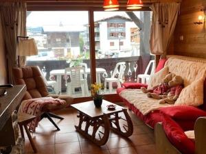 Appartement 3 chambres, cheminée, balcon, centre Les Gets, près des pistes et commodités - FR-1-671-14