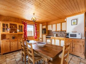 Charmant Appartement 2 Pièces aux Gets - 6 Pers, Proche Centre, Terrasse, Casier à Ski - FR-1-671-22