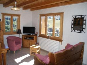 Chalet confortable avec sauna, Wi-Fi et parking privé - FR-1-671-21