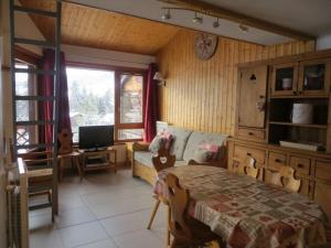Appartement cosy aux Gets - Proche pistes - Balcon SudEst - 4 pers - Wi-Fi - Parking - FR-1-671-45