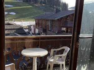 Studio cosy aux Gets, proche télécabines, balcon exposé Sud-Ouest, idéal pour 4 personnes - FR-1-671-63