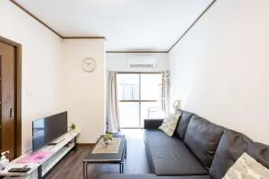 一棟貸切宿, 東京一之江ハウス6名定員, 秋葉原19分,新宿30分,wifi有, ディズニータクシー20分3000円,駐車場ありません - Higashi-shinozakichō