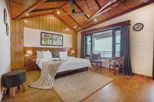 SaffronStays Zephyr