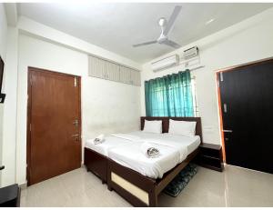 Photo of Living Edge Hom