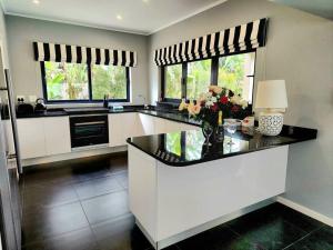 Silver Moon - Eden Rock