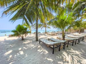 Kibanda Lodge and Beach Club