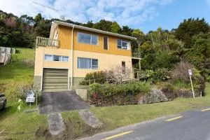 Knights Retreat - Paihia Holiday Home - 派西亚