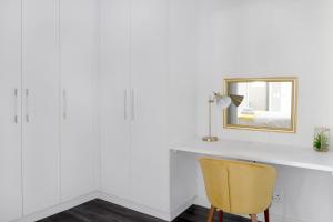 Naomi - Designer Penthouse in the Heart of Cape Town