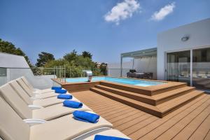 Villa Blu - Family Villa with Indoor heated Pool, Sauna and Games Room