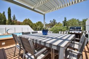 Villa Blu - Family Villa with Indoor heated Pool, Sauna and Games Room