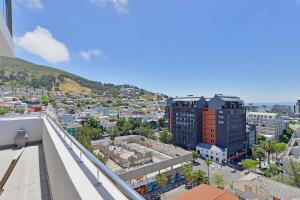 Lyra - Chic Urban Apartment living in the heart of Cape Town