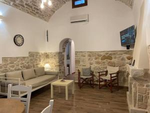 Medieval Country House in Mastichochoria