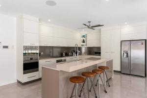 Harbour Drive Luxury in Bluewater Estate