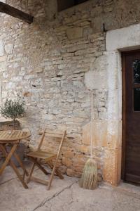 Maisons de vacances VESTIGES, ancien corps de ferme renove selon l'esprit wabi-sabi : photos des chambres