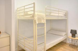 Family Apartment in Triana