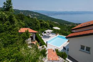 Holiday Home Kvarner with private heated pool