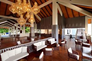 DoubleTree by Hilton Damai Laut