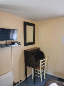 Hotels Les Tamaris : Chambre Lits Jumeaux avec Salle de Bains Privative Séparée