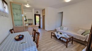 Halkidiki, Family house to enjoy by the beach