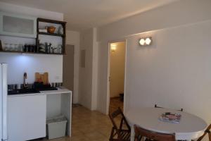 Appartements 2 chambres, grand jardin et parking : photos des chambres