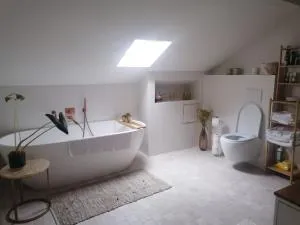 The Cherriehouse - Brustem