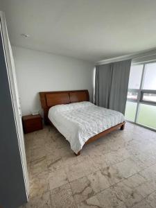 3 BR, Ocean View, GymParking