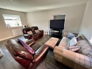 Comfortable 3-BR Home Great Location in Ashby