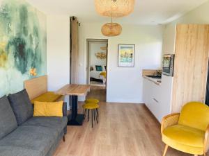 Appartements Le Clos de Jade - Appt avec piscine partagee : photos des chambres