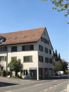 Zurich 2 rooms full lakeview, unique historic house share bath 40 m2