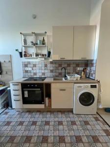 3-BR Flat in Jewish Quarter