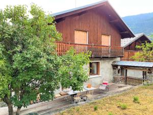 Chalets Chalet Meribel, 5 pieces, 10 personnes - FR-1-688-17 : Chalet