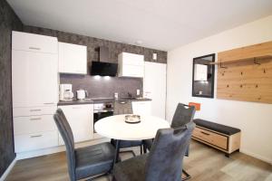 KOMPASSROSE - Flaschenpost