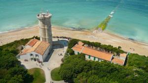 Maisons de vacances Les Arums - Maison de Vacances : Maison 4 Chambres