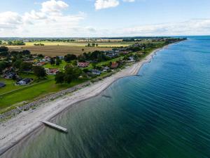Summer House With 100 M To The Sea In North Funen