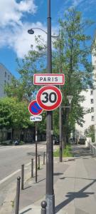 Appartements Beautiful Parisian Apartment : photos des chambres