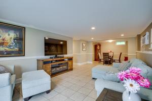 New Fairfield Vacation Rental with Lake Views!