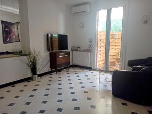 Appartements Proche Centre, Stationnement, Tram a 1 min, Clim : photos des chambres