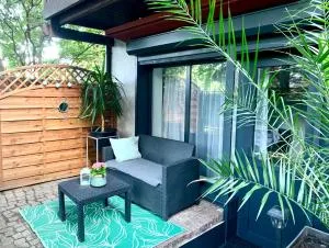 Uroczy Apartament z Patio - Binowo