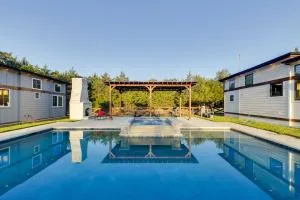Shared Outdoor Pool and Patio Whitney Retreat! - Clifton