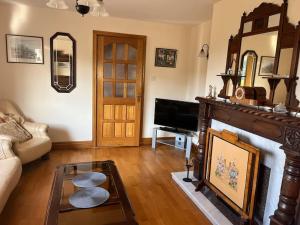 Spacious Countryside 4BD House!