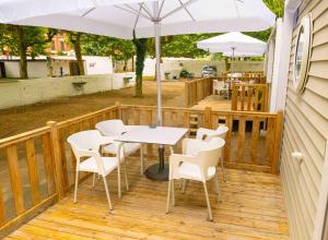 Alojamiento - Bungalows en el centro de Laredo a 200 m de la playa